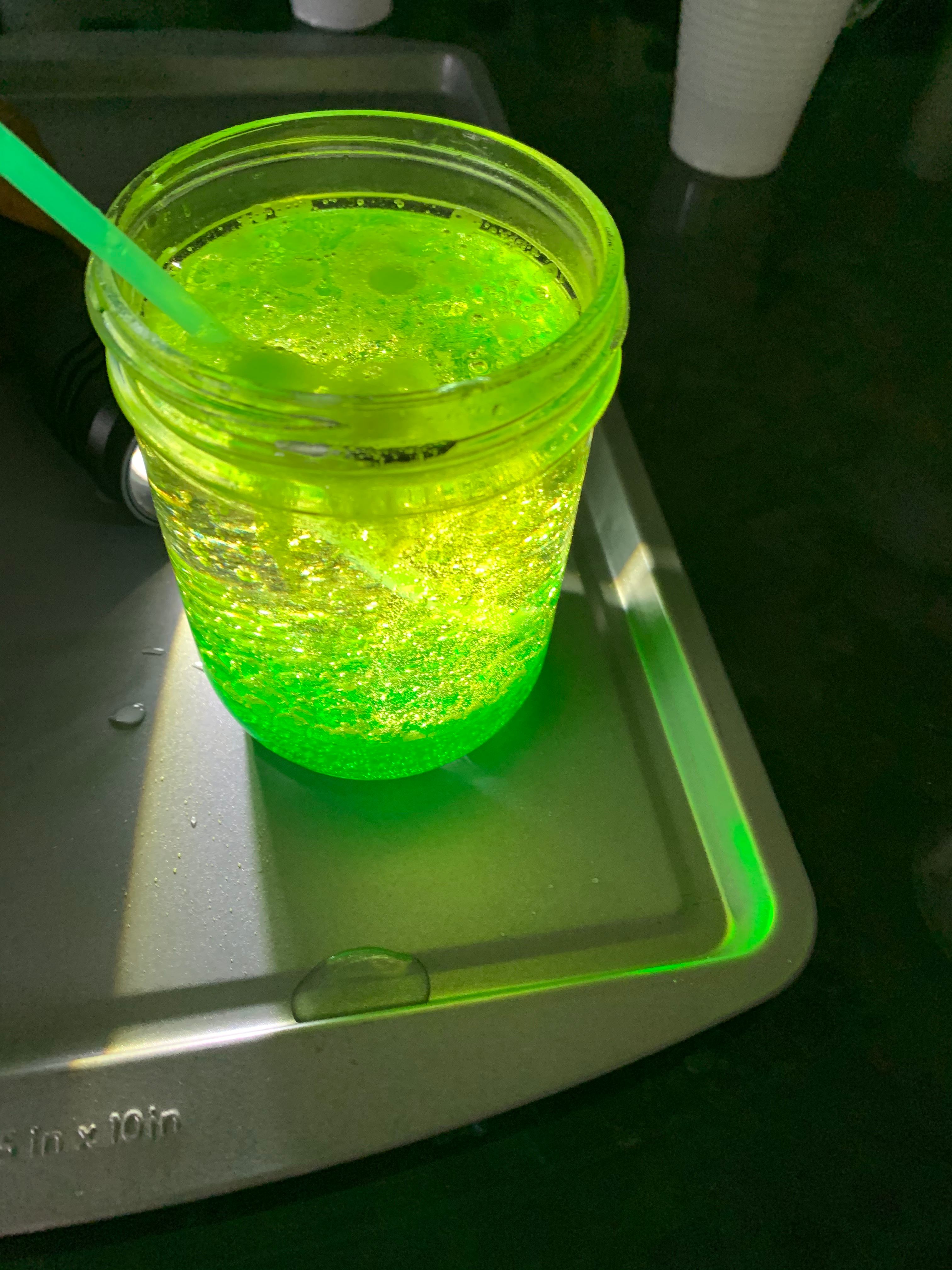 glow in the dark lava lamp science experiment