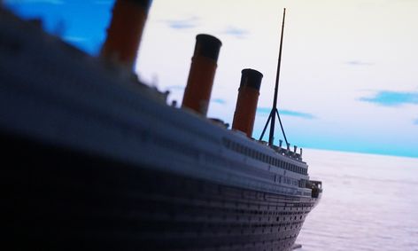 Escape A Murder Mystery On The Titanic Escape Room Small Online Class For Ages 12 16 Outschool - escape the titanic roblox