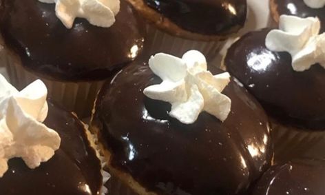 Making Cake Mix Cupcakes Better Stand Alone Boston Cream Small Online Class For Ages 10 15 Outschool