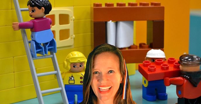 Reading CVC Words With LEGOs