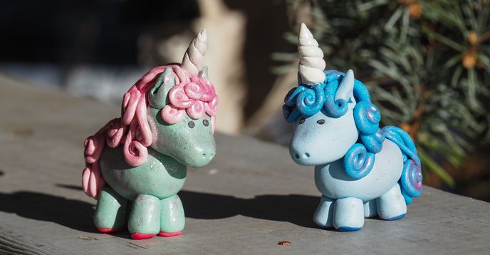 How to make a sale unicorn out of modeling clay
