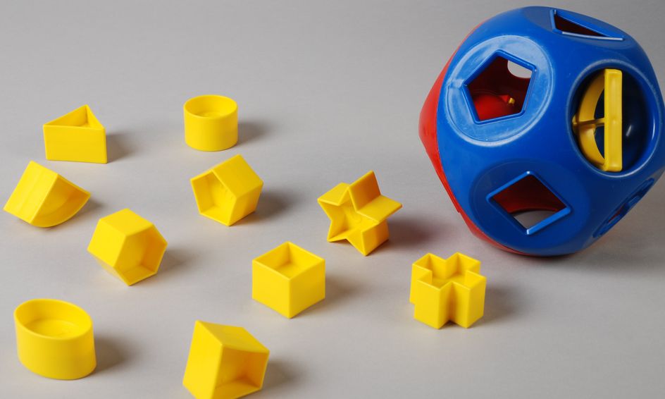2d And 3d Shape Scavenger Hunt In Your House Small Online Class