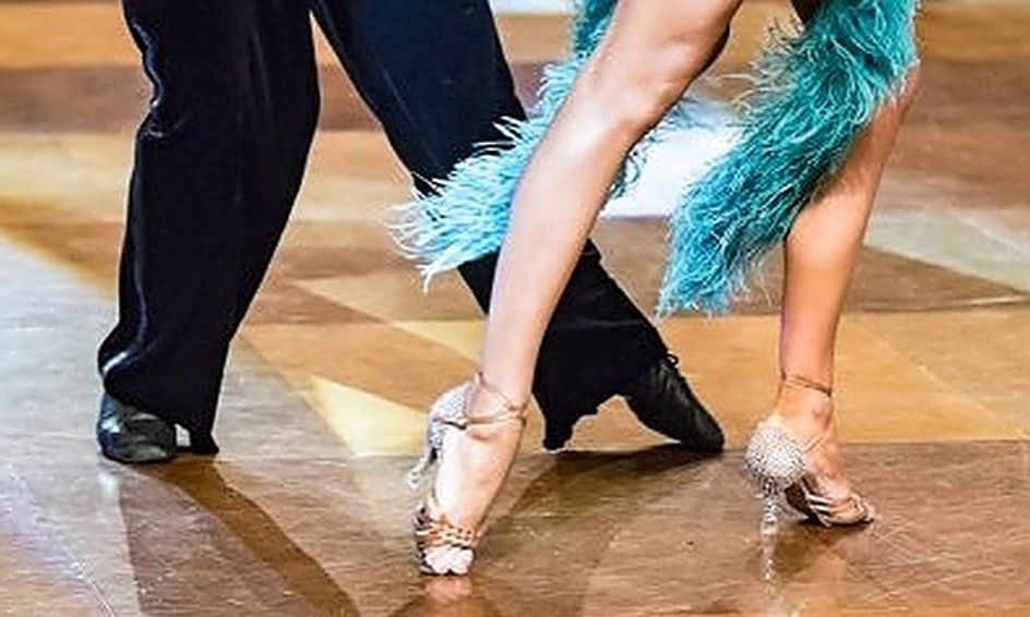 Nyc Style Salsa Dance For Beginners Small Online Class For Ages