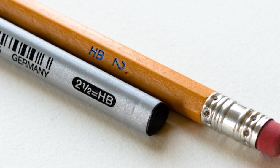 The Art Of The Essay Essential Writing Skills Small Online