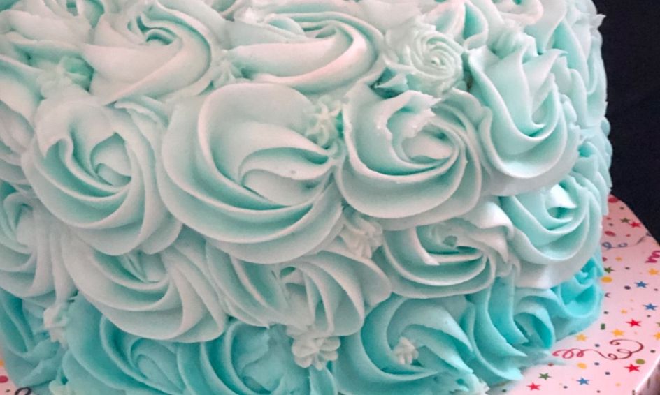 Fabulous Ombre Rosette Buttercream Cake Small Online Class For