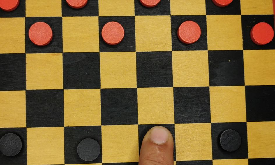 How To Play Checkers Or Draughts For Beginners Class 101 Ages 11 16 Small Online Class For Ages 11 16 Outschool