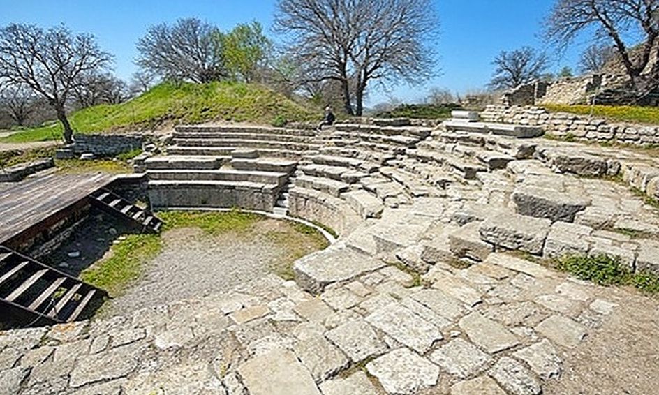 1 Hour In Homer S Troy Unearthing An Ancient City Small Online