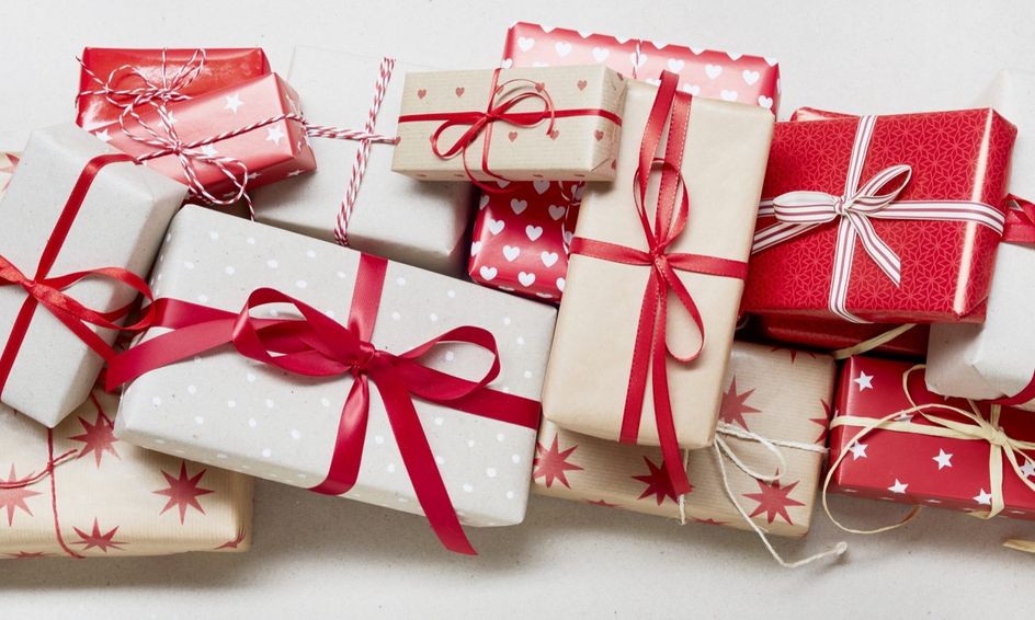 Twenty Five Books Til Christmas Story Time Small Online Class For Ages 4 9 Outschool