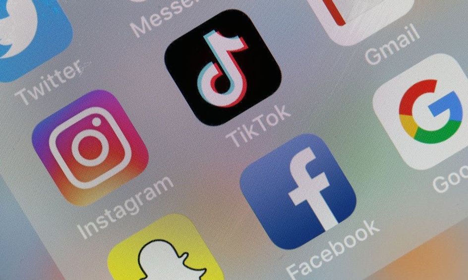 Respect Love Value Yourself Handling Peer Pressure Facebook Ig Tiktok Small Online Class For Ages 13 17 Outschool