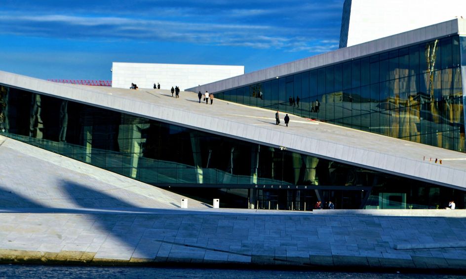 Explore The World Through Architecture Small Online Class For