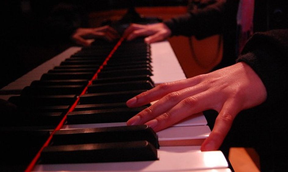 Beginner Summer Group Piano Lessons For Ages 13 18 Small Online