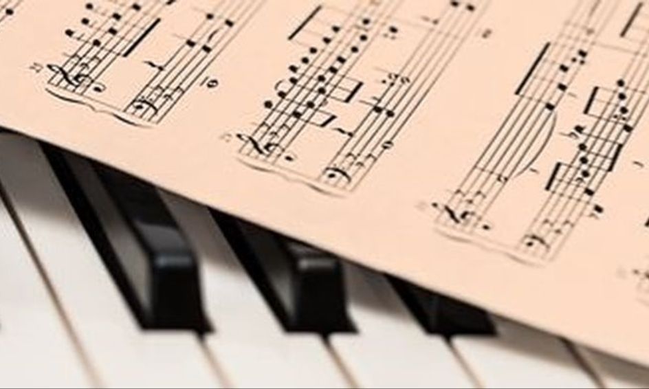 Individual Piano Keyboard Lessons Ongoing Class Small Online