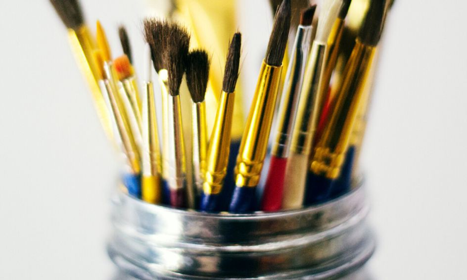 Glass Painting Basics Learn To Paint On Glass Using A Mason Jar