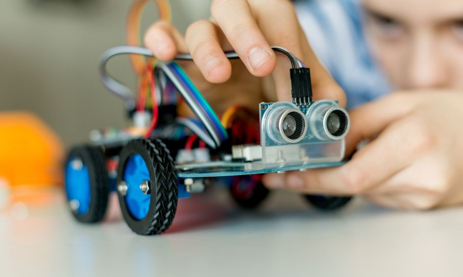 Unlocking the Arduino: Foundations of Programming | Small Online Class ...