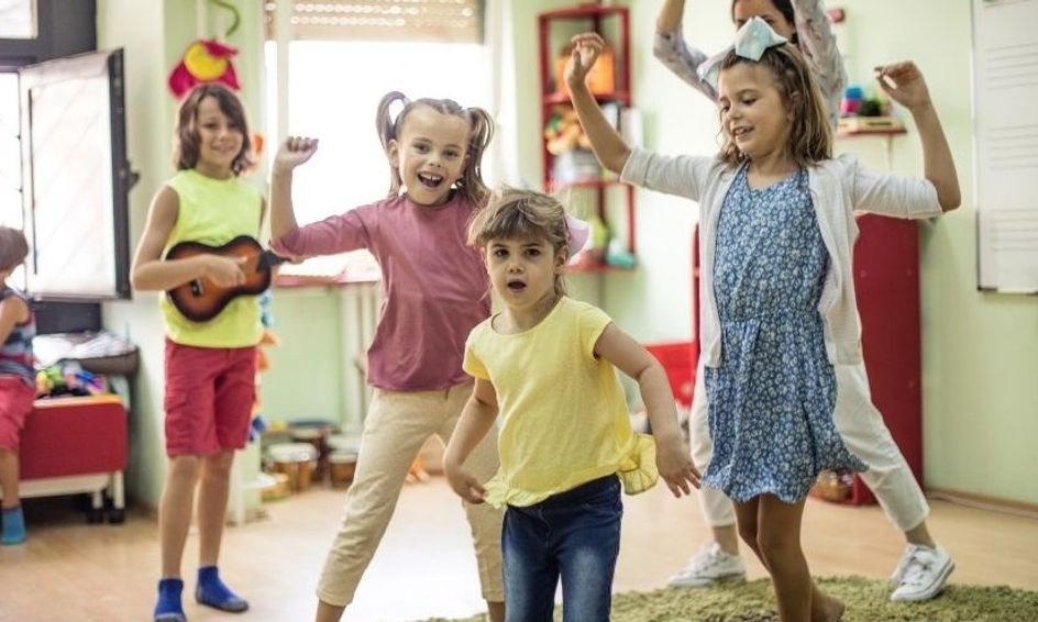 pre-k-kindergarten-music-movement-small-online-class-for-ages-3-6