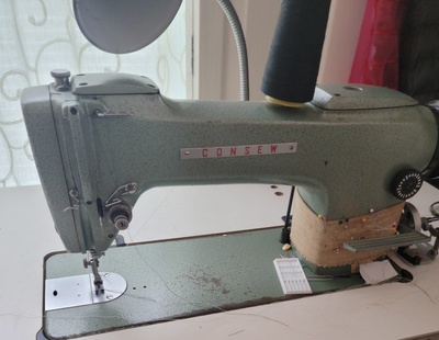 This is my mother's sewing machine