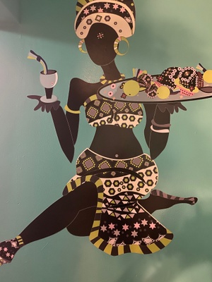 A wall sticker of a African lady 