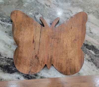 Butterfly cutting board