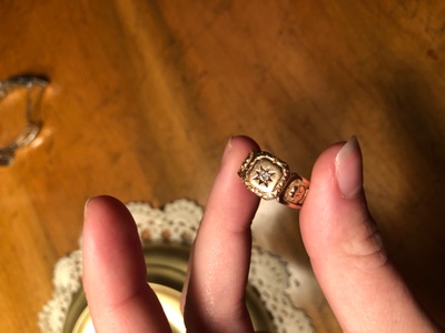 Gold engraved ring 
