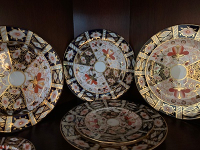 Dinner plates and salad plate