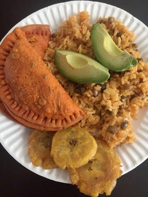 Pastellios w/ Arroz & Platanos 