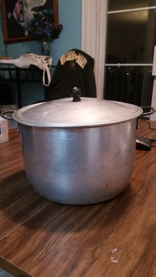 Soup pot, stock pot