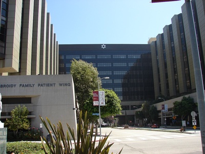 Cedar Sinai hospital where I was born, Photo by Jorobeq at English Wikipedia, CC BY 2.5 <https://creativecommons.org/licenses/by/2.5>, via Wikimedia Commons