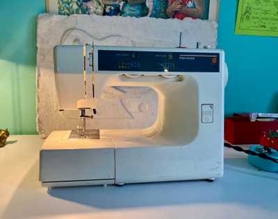 Aunt Bonnie's sewing machine