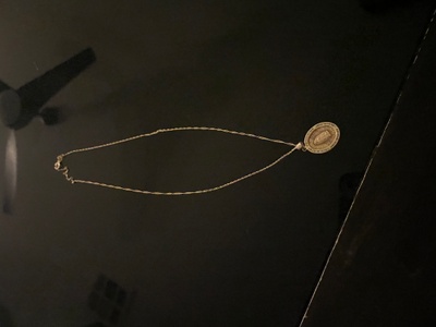 Front of necklace 