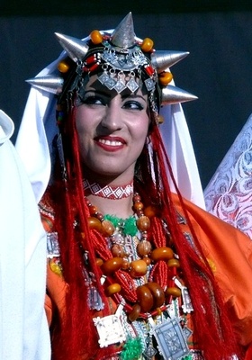Tiznit woman wearing the crown