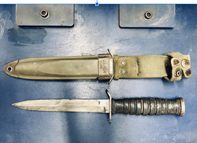 A picture of an M3 trench knife